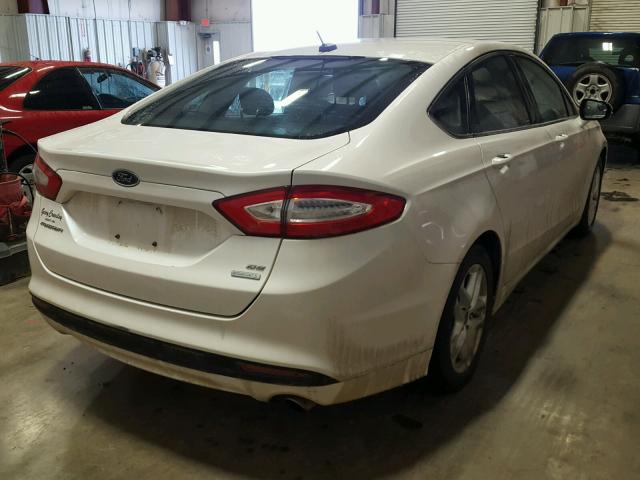 3FA6P0HR8DR290279 - 2013 FORD FUSION SE WHITE photo 4