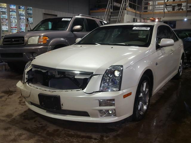 1G6DC67A550174294 - 2005 CADILLAC STS WHITE photo 2
