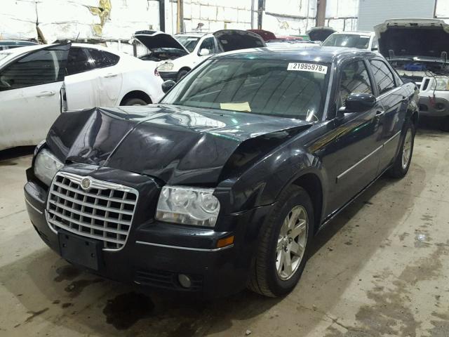 2C3KA53G66H405560 - 2006 CHRYSLER 300 TOURIN BLACK photo 2