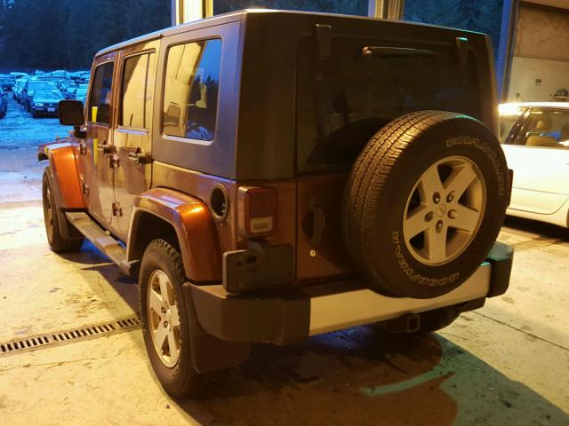 1J4GA59148L552996 - 2008 JEEP WRANGLER U MAROON photo 3