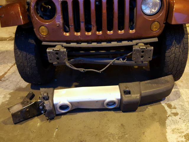 1J4GA59148L552996 - 2008 JEEP WRANGLER U MAROON photo 9