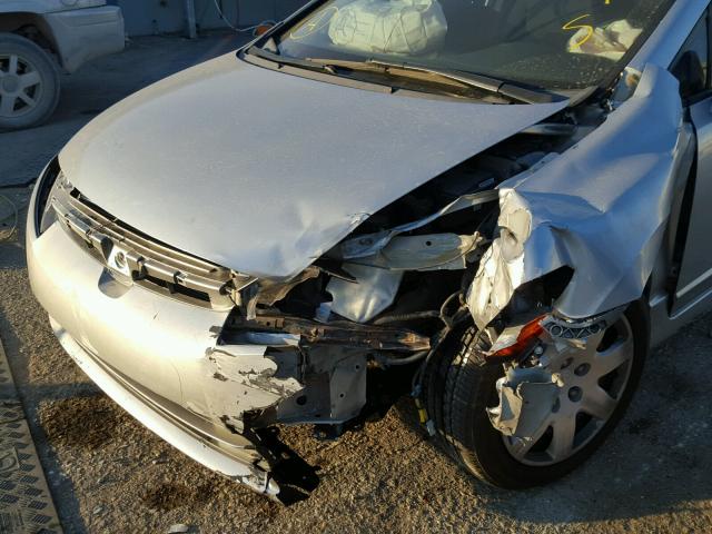 1HGFA16526L152919 - 2006 HONDA CIVIC LX SILVER photo 9