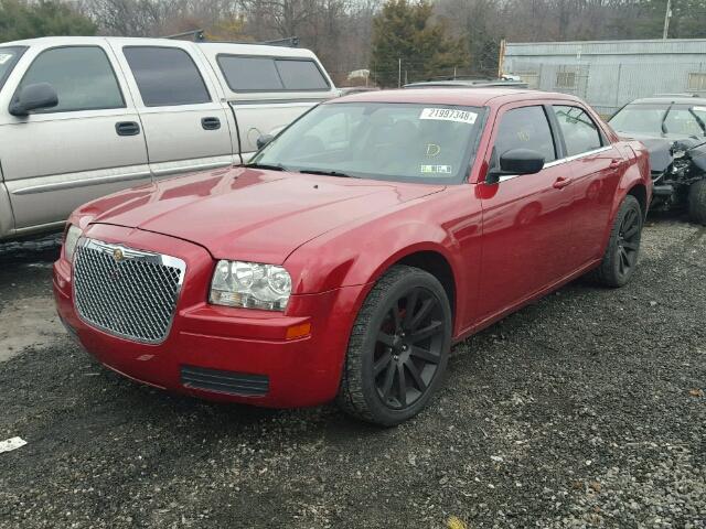 2C3KA43R67H758457 - 2007 CHRYSLER 300 RED photo 2