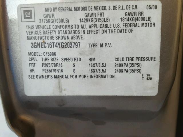 3GNEC16T4YG203797 - 2000 CHEVROLET SUBURBAN C TAN photo 10