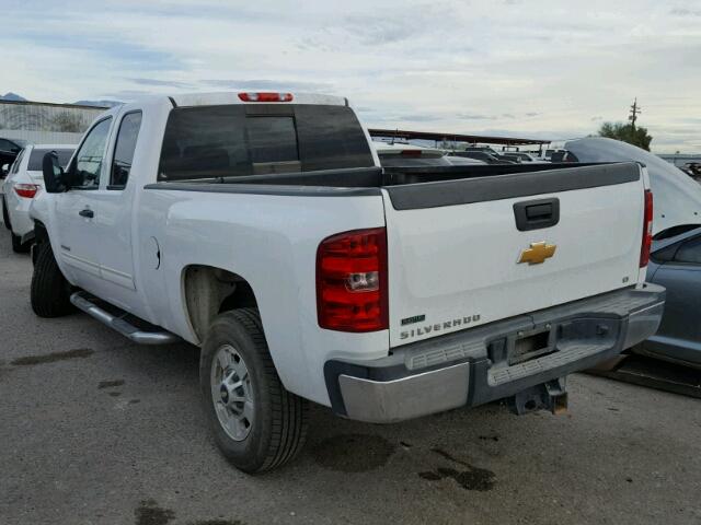 1GC2CXCG4CZ239729 - 2012 CHEVROLET SILVERADO WHITE photo 3