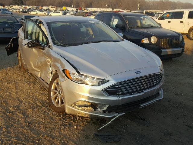 3FA6P0HD8HR339569 - 2017 FORD FUSION SE SILVER photo 1