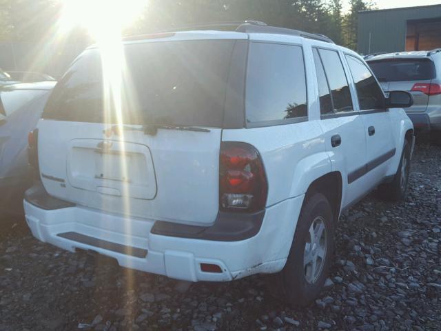 1GNDT13S552251739 - 2005 CHEVROLET TRAILBLAZE WHITE photo 4