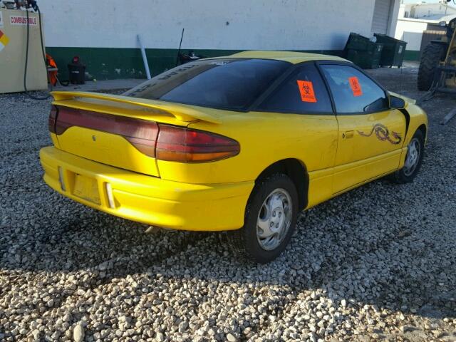 1G8ZG1271SZ185204 - 1995 SATURN SC2 YELLOW photo 4