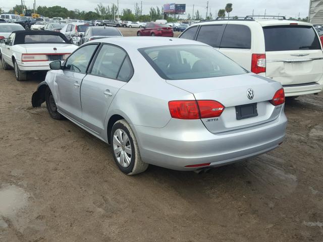 3VWDZ7AJ6BM340872 - 2011 VOLKSWAGEN JETTA SE SILVER photo 3