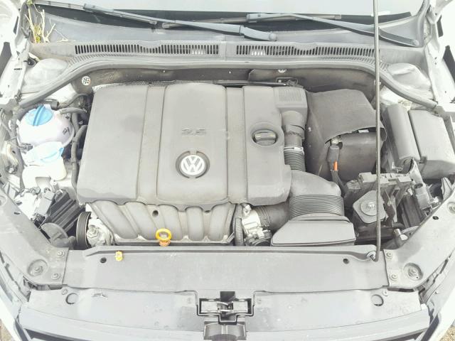 3VWDZ7AJ6BM340872 - 2011 VOLKSWAGEN JETTA SE SILVER photo 7