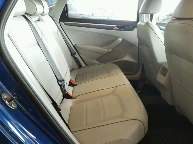 1VWDT7A39HC069691 - 2017 VOLKSWAGEN PASSAT R-L BLUE photo 6