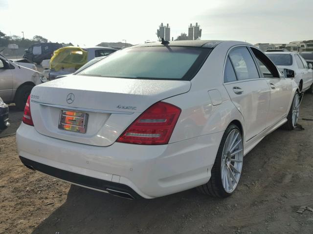 WDDNG9EB6DA531094 - 2013 MERCEDES-BENZ S 550 4MAT WHITE photo 4