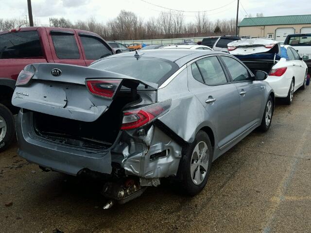 KNAGM4AD8F5085903 - 2015 KIA OPTIMA HYB SILVER photo 4