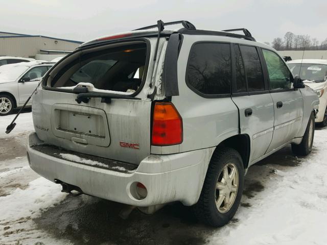 1GKDS13S082186609 - 2008 GMC ENVOY SILVER photo 4