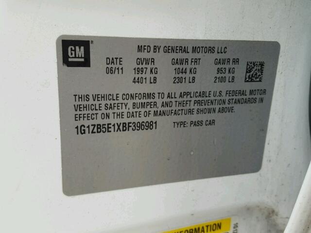 1G1ZB5E1XBF396981 - 2011 CHEVROLET MALIBU LS WHITE photo 10