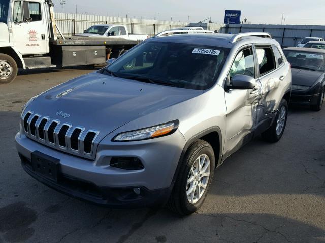 1C4PJMCS5HW564283 - 2017 JEEP CHEROKEE L SILVER photo 2