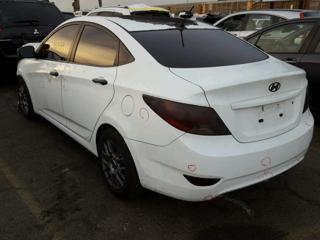 KMHCT4AE3DU543391 - 2013 HYUNDAI ACCENT GLS WHITE photo 3