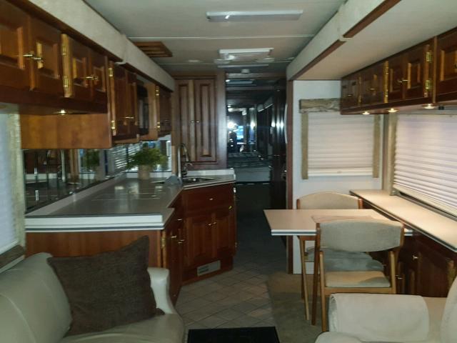 1RF12564822021569 - 2002 ROADMASTER RAIL MONOCOQUE Crème photo 5