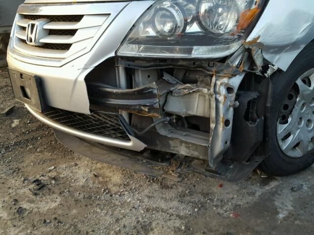 5FNRL3H18AB502951 - 2010 HONDA ODYSSEY DX SILVER photo 9