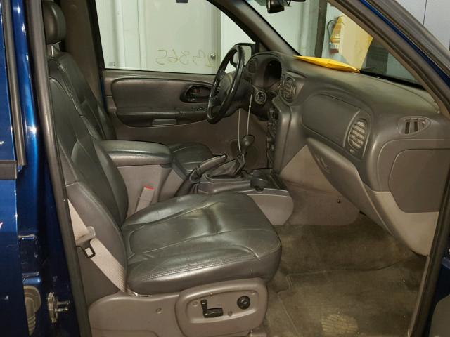 1GNDT13S922134175 - 2002 CHEVROLET TRAILBLAZE BLUE photo 5