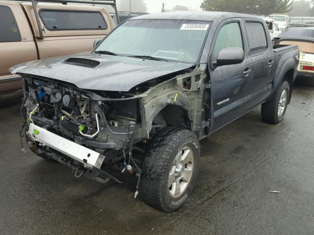 3TMJU62N69M077874 - 2009 TOYOTA TACOMA DOU BLACK photo 2