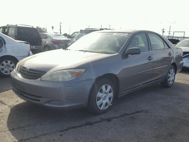 4T1BE32K14U817787 - 2004 TOYOTA CAMRY LE GRAY photo 2