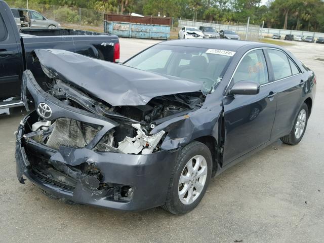 4T1BF3EK3BU146614 - 2011 TOYOTA CAMRY BASE GRAY photo 2