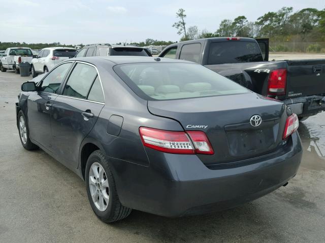 4T1BF3EK3BU146614 - 2011 TOYOTA CAMRY BASE GRAY photo 3