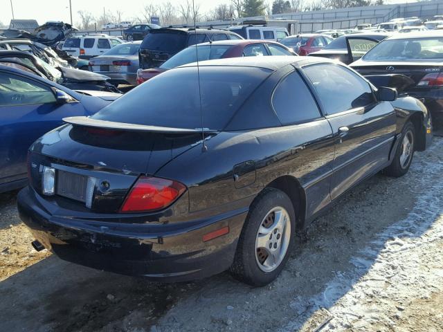 3G2JB12F05S123145 - 2005 PONTIAC SUNFIRE BLACK photo 4