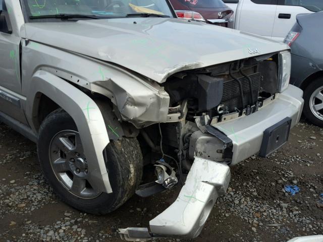 1J8HG58N67C672240 - 2007 JEEP COMMANDER ოქროსფერი ფოტო 9