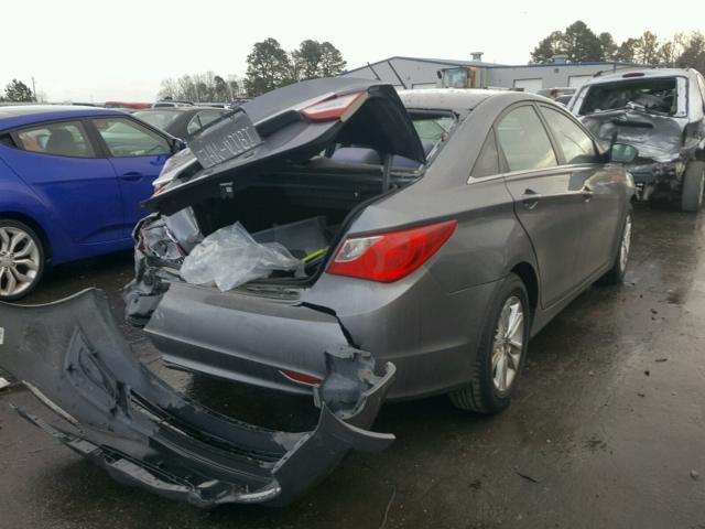 5NPEB4AC4BH030950 - 2011 HYUNDAI SONATA GLS CHARCOAL photo 4