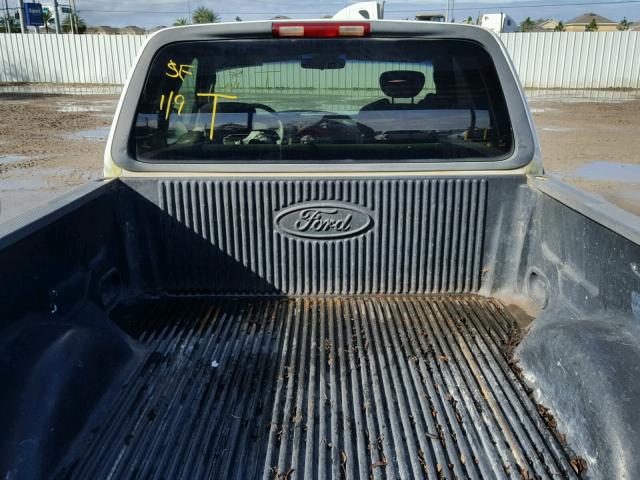 1FTZX17251NB89023 - 2001 FORD F150 WHITE photo 9