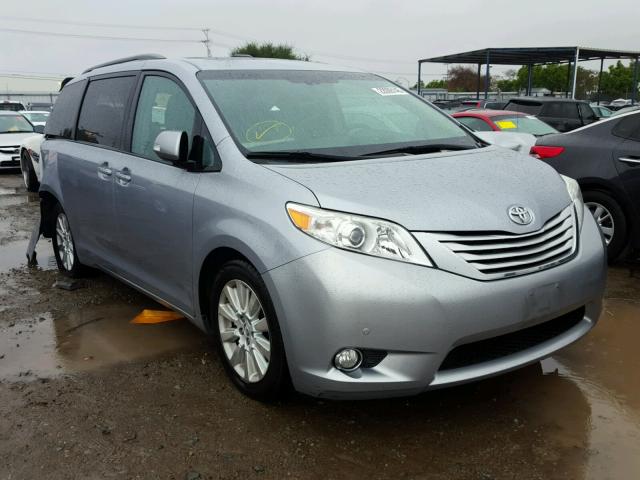 5TDYK3DC8DS392568 - 2013 TOYOTA SIENNA XLE SILVER photo 1