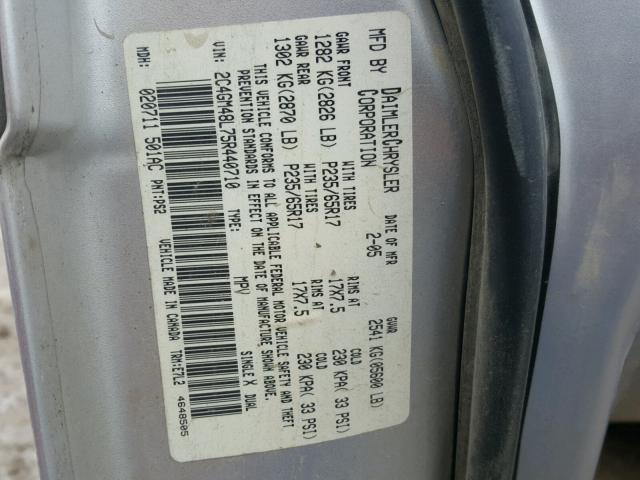 2C4GM48L75R440710 - 2005 CHRYSLER PACIFICA SILVER photo 10