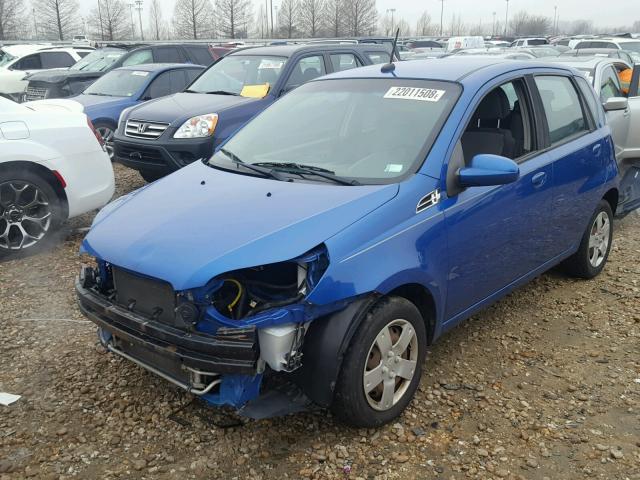 KL1TD6DE4AB125977 - 2010 CHEVROLET AVEO LS BLUE photo 2