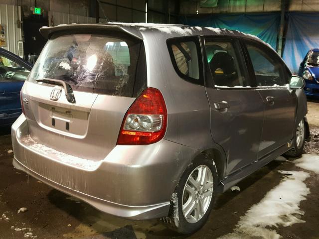 JHMGD38657S028208 - 2007 HONDA FIT S GRAY photo 4