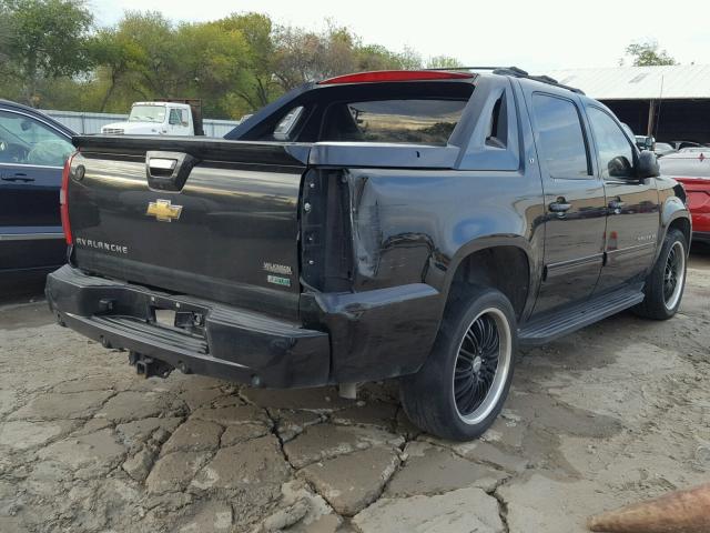 3GNMCFE06BG130794 - 2011 CHEVROLET AVALANCHE BLACK photo 4