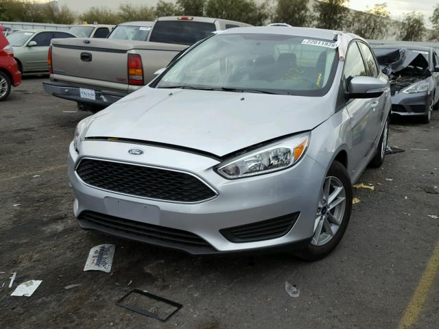 1FADP3F21GL362506 - 2016 FORD FOCUS SE SILVER photo 2