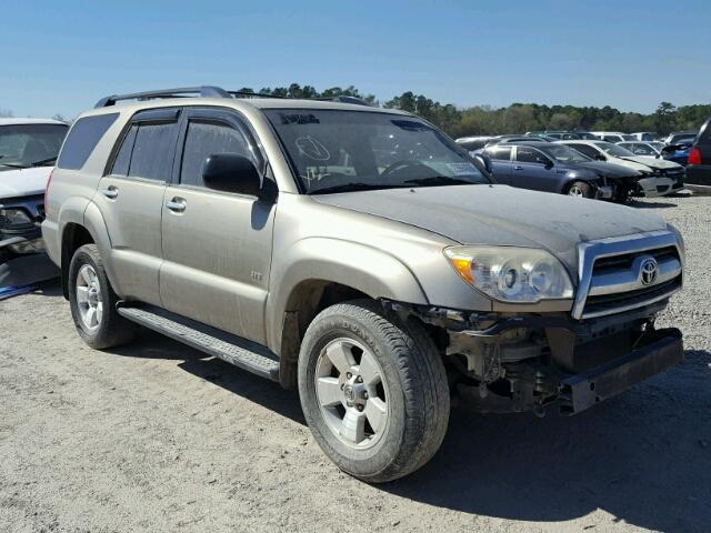 JTEZU14R078088419 - 2007 TOYOTA 4RUNNER SR TAN photo 1