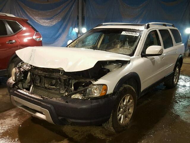 YV4SZ592571259844 - 2007 VOLVO XC70 WHITE photo 2