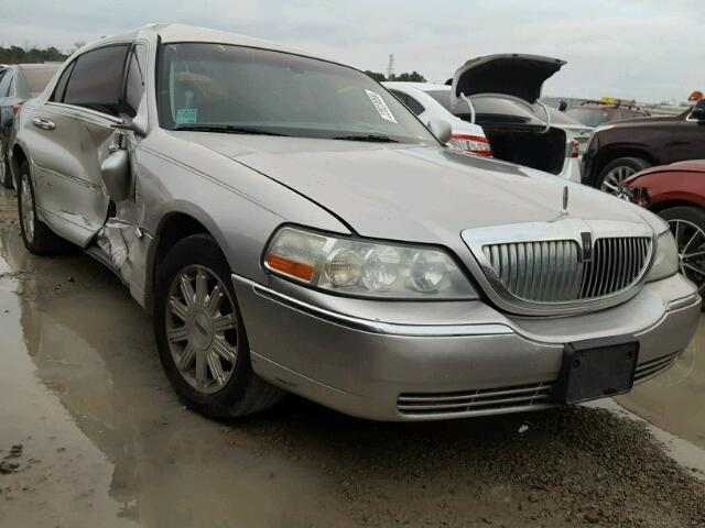 2LNHM82V69X607657 - 2009 LINCOLN TOWN CAR S SILVER photo 1