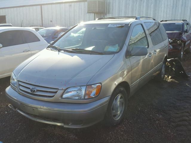 4T3ZF13C23U525790 - 2003 TOYOTA SIENNA LE BEIGE photo 2