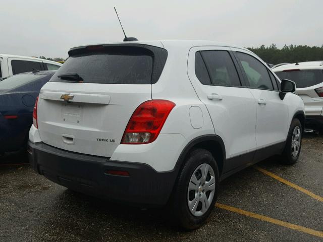 3GNCJKSB0GL237807 - 2016 CHEVROLET TRAX LS WHITE photo 4