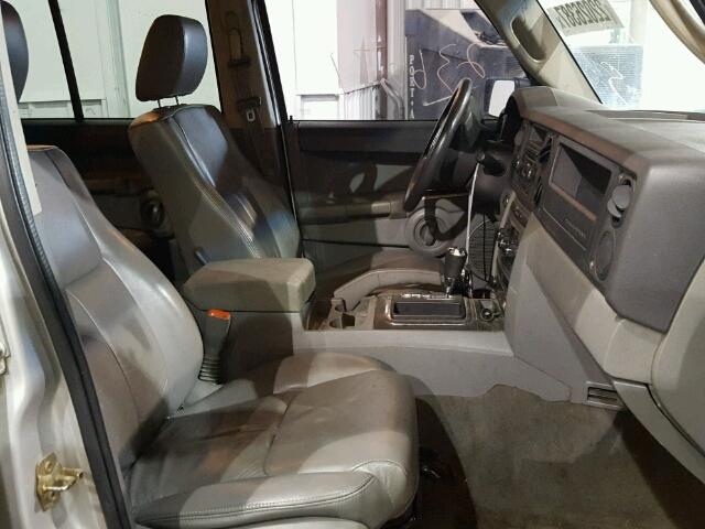 1J8HG48K67C653672 - 2007 JEEP COMMANDER SILVER photo 5