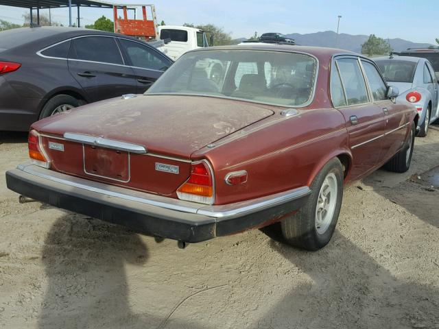 SAJAY1347EC378308 - 1984 JAGUAR XJ6 VANDEN RED photo 4