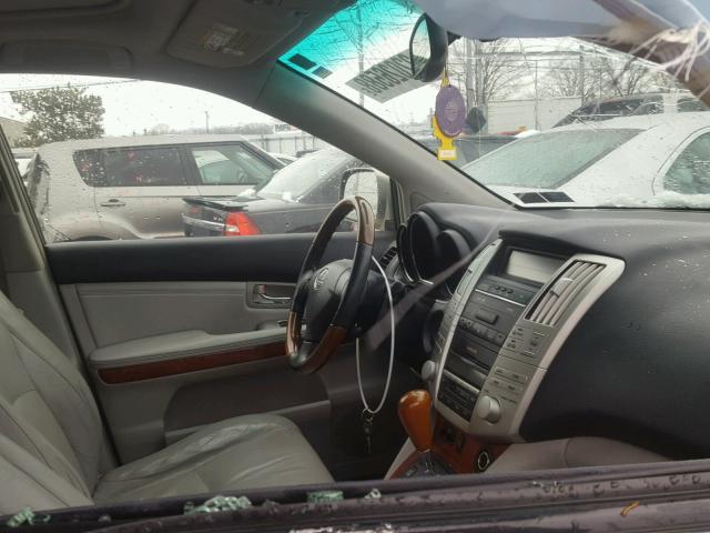 JTJHA31U340059436 - 2004 LEXUS RX 330 SILVER photo 5