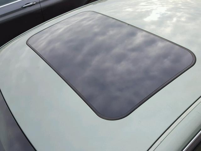 WVWRH63B31E150995 - 2001 VOLKSWAGEN PASSAT GLX GREEN photo 9