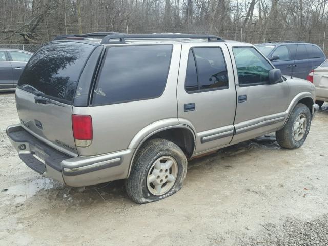 1GNDT13W2X2203878 - 1999 CHEVROLET BLAZER BEIGE photo 4