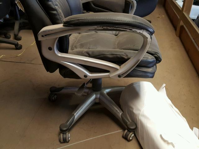  - 2000 USED DESK CHAIR  photo 5