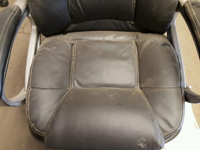  - 2000 USED DESK CHAIR  photo 8